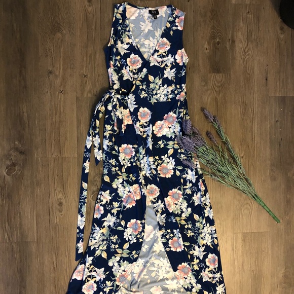 Derek Heart Dresses & Skirts - Floral wrap dress (maxi)